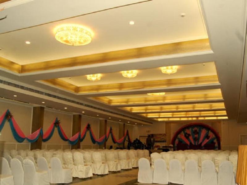 Hotel Royal Panna Shahjahanpur ภายนอก รูปภาพ