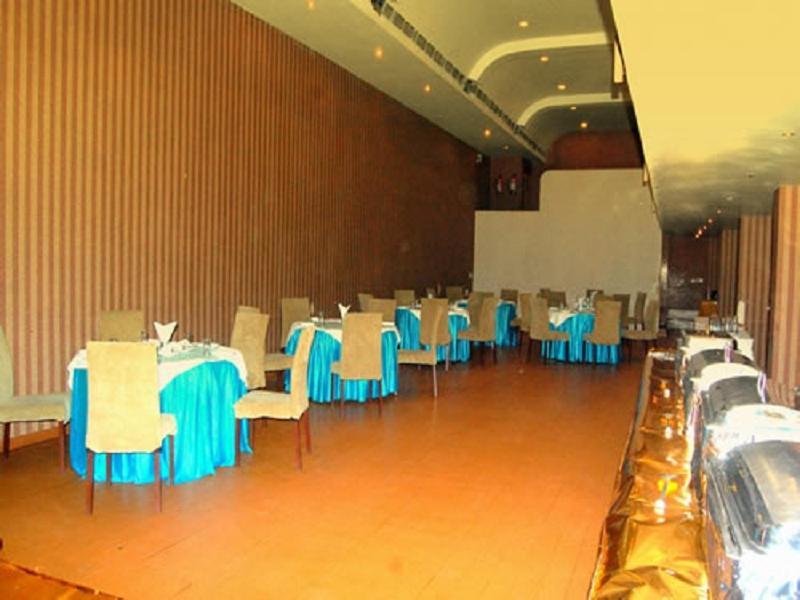 Hotel Royal Panna Shahjahanpur ภายนอก รูปภาพ